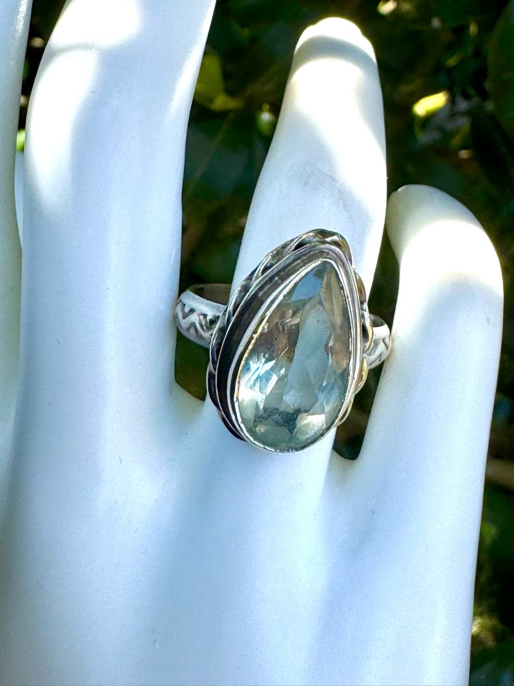 🎁22 CT Prasiolite set in Sterling silver ring